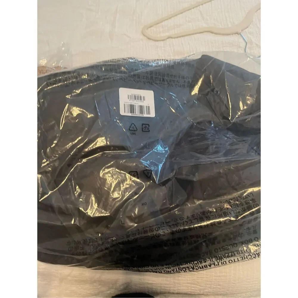 Yeezy Gap Engineered By Balenciaga Mock Neck Pullover Puffer Black NEW